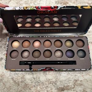 Okalan Eyeshadow Palette